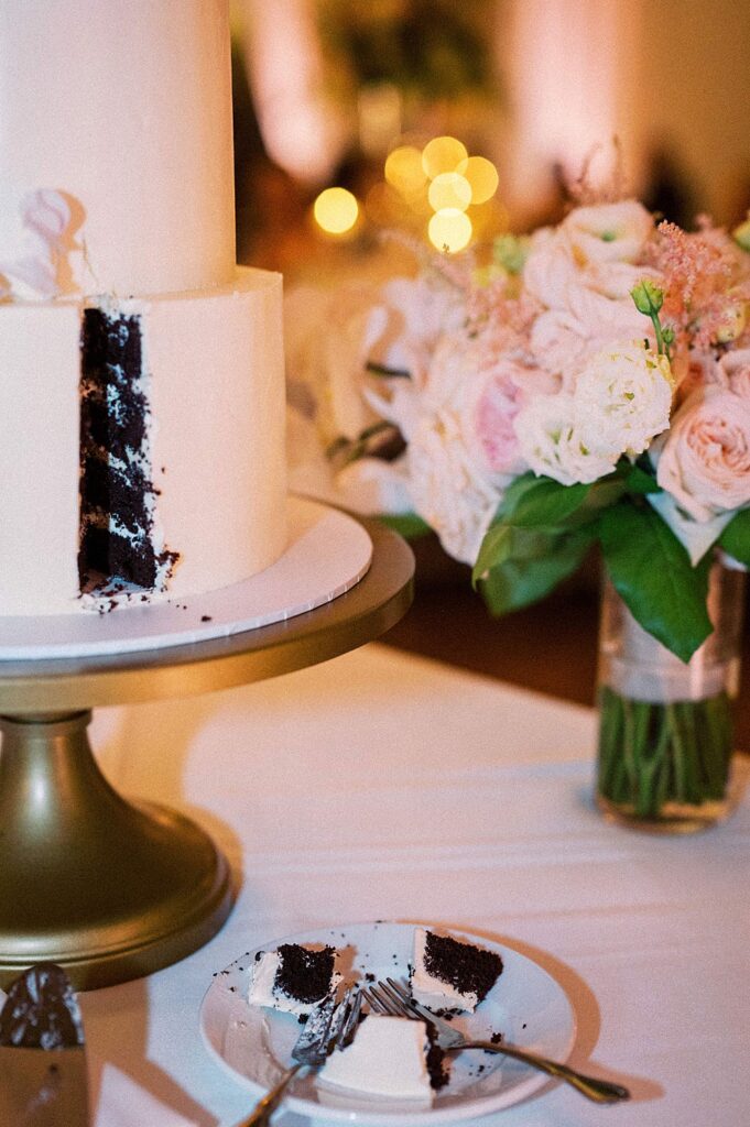 Wedding Cakes That Taste as Good as They Look ; Virginia wedding cakes