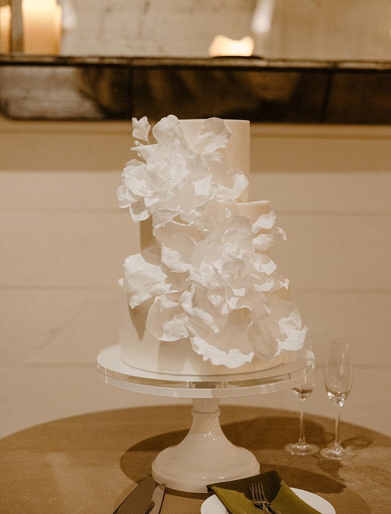 Common Mistakes to Avoid When Ordering a Custom Wedding Cake in Charlottesville