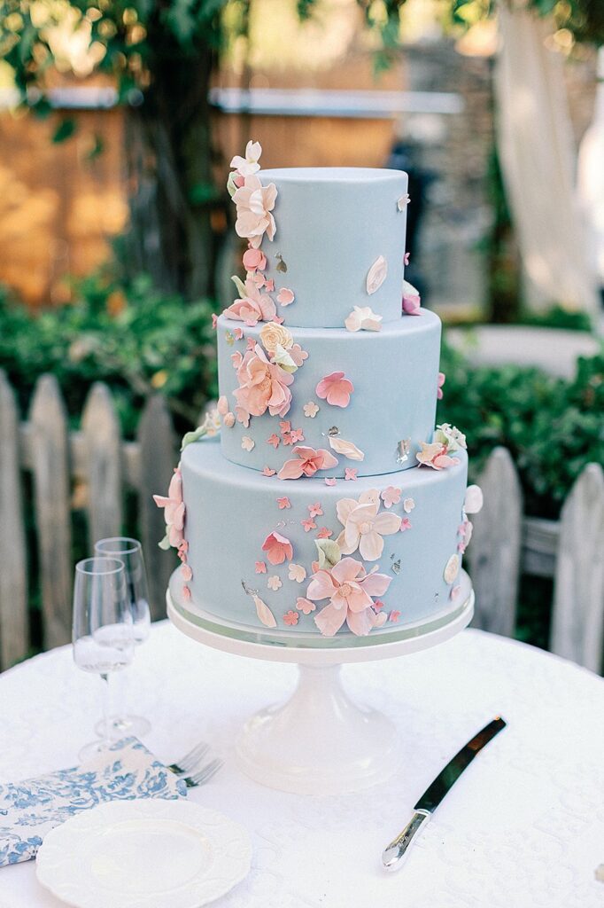 Trending Cake Designs for Luxury Weddings in Charlottesville